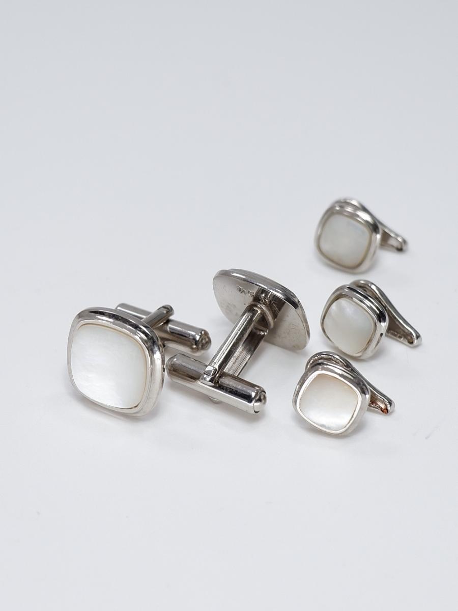 cuffbutA19b
